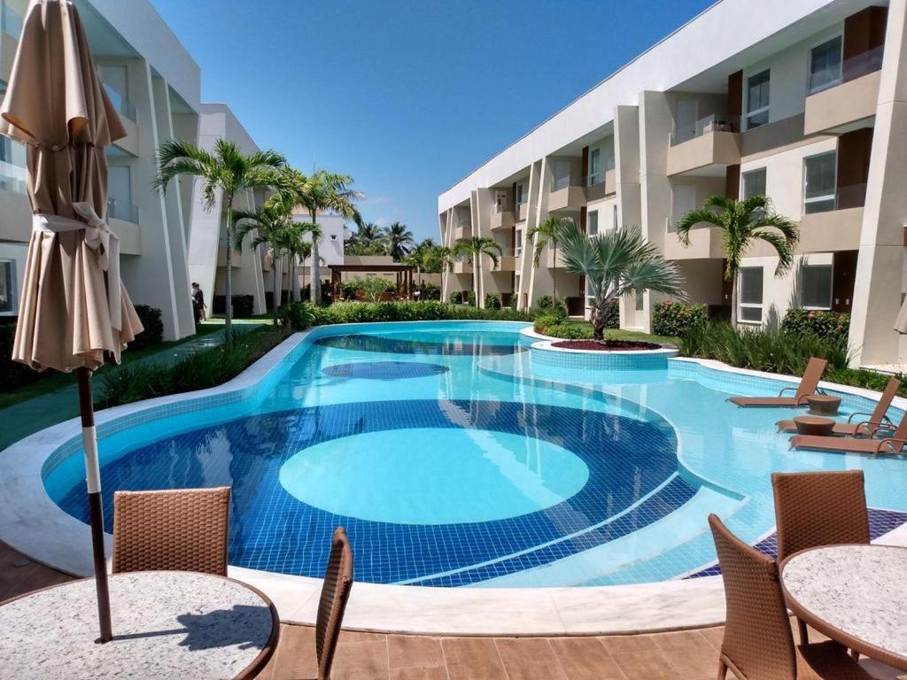 Apto Guarajuba Praia Condominio Porto Smeralda-100 Metros Da Praia Екстер'єр фото