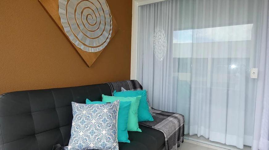 Apto Guarajuba Praia Condominio Porto Smeralda-100 Metros Da Praia Екстер'єр фото